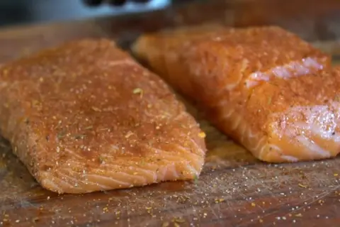 Pappadeaux Salmon Alexander with Creamy Sauce Recipe - Simply Good Cooking